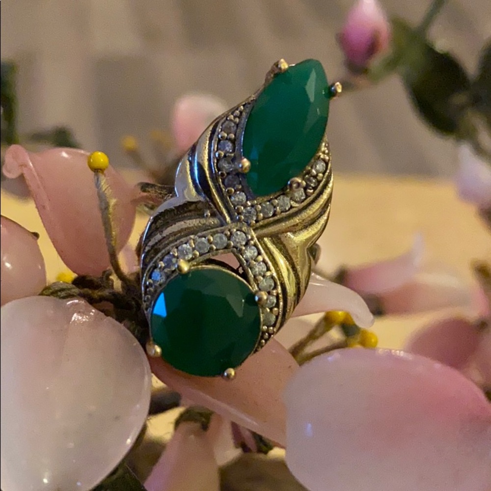 Vintage 925 natural emerald & topaz ring